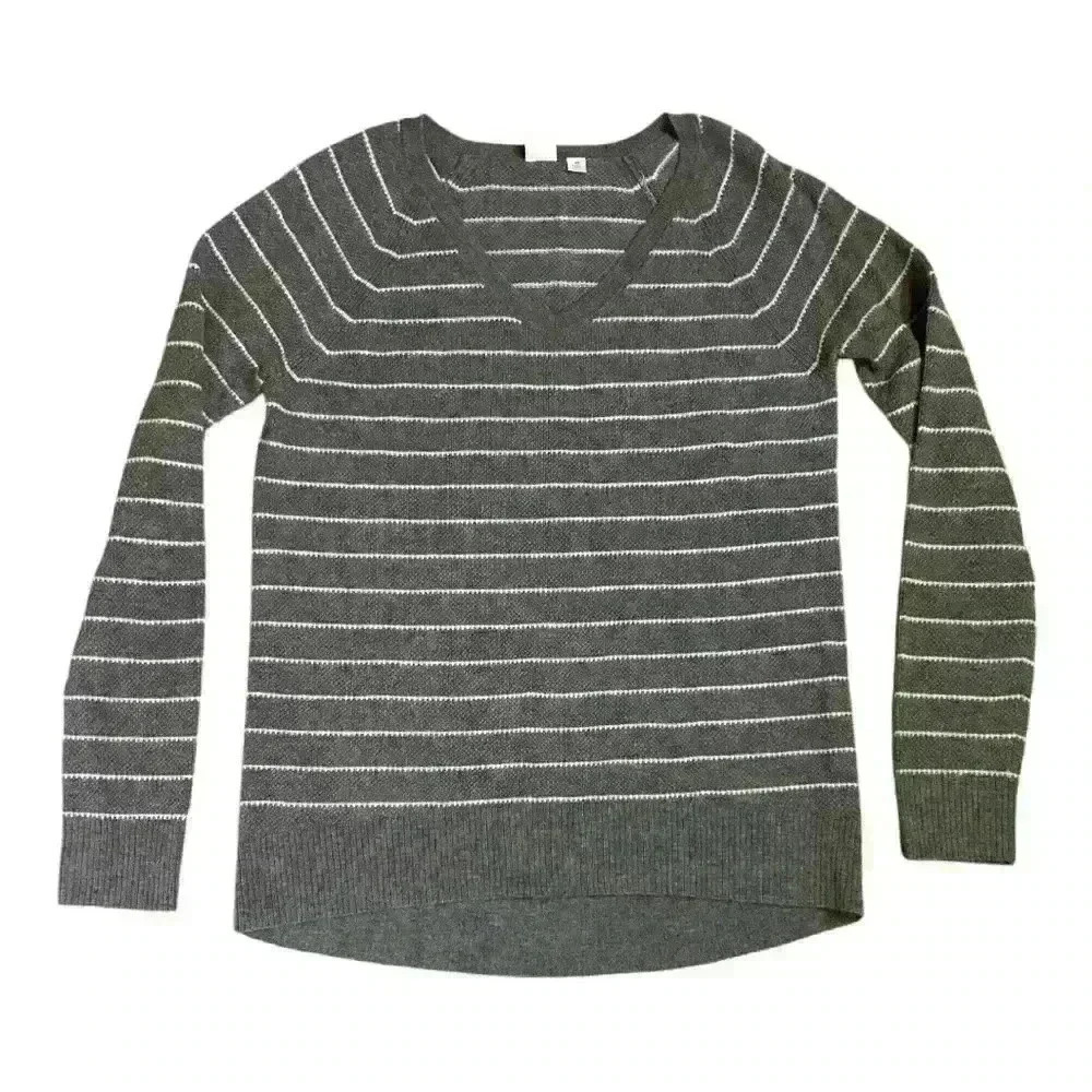 GAP True Soft V-Neck Pullover Sweater size s